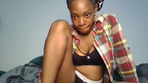 Pretty online show from April 23, 7:52 am