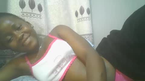 Snapshot of pretty_abella chatting on February 2, 2:56 pm abella online show from February 2, 2:56 pm