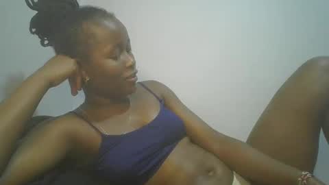 Snapshot of pretty_abella chatting on February 3, 7:31 pm abella online show from February 3, 7:31 pm