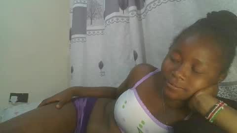 Snapshot of pretty_abella chatting on February 5, 10:08 am abella online show from February 5, 10:08 am
