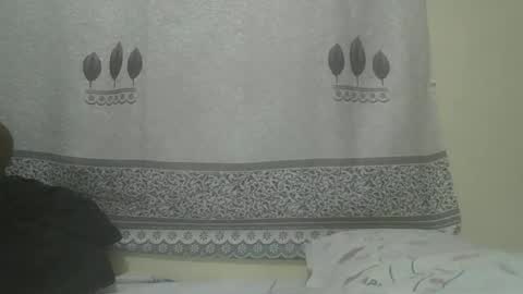Snapshot of pretty_abella chatting on February 10, 5:47 am abella online show from February 10, 5:47 am