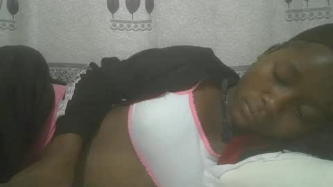 Snapshot of pretty_abella chatting on February 12, 2:56 am abella online show from February 12, 2:56 am