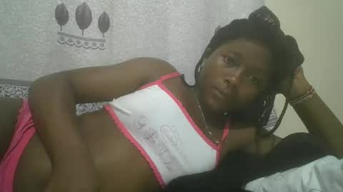 Snapshot of pretty_abella chatting on February 15, 7:17 pm abella online show from February 15, 7:17 pm