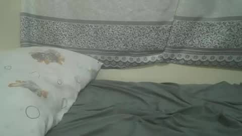 Snapshot of pretty_abella chatting on February 18, 11:44 am abella online show from February 18, 11:44 am