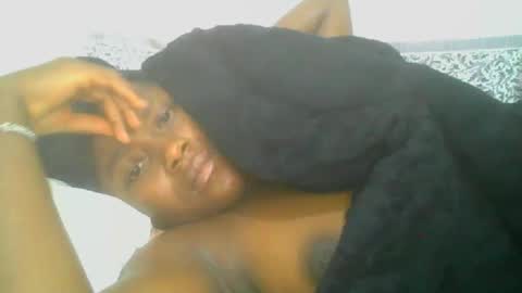 Snapshot of pretty_abella chatting on October 9, 12:03 pm abella online show from October 9, 12:03 pm