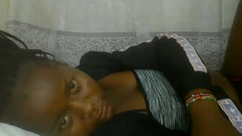 Snapshot of pretty_abella chatting on October 16, 9:16 pm abella online show from October 16, 9:16 pm