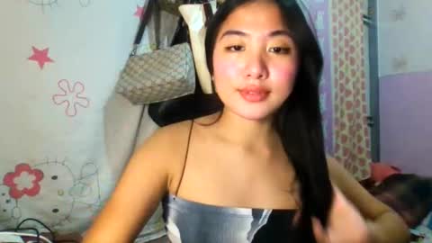 pretty_am online show from November 15, 6:04 pm