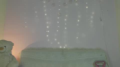 pretty_and_strong online show from October 4, 2:20 am