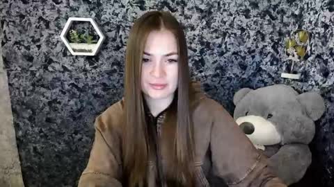 Snapshot of pretty_angell_ chatting on April 29, 5:55 am anna online show from April 29, 5:55 am