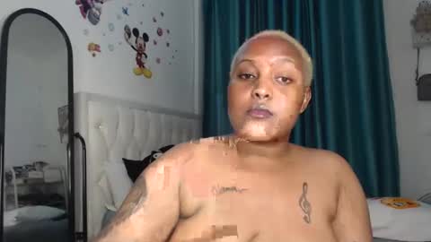 Annah online show from December 5, 1:14 am