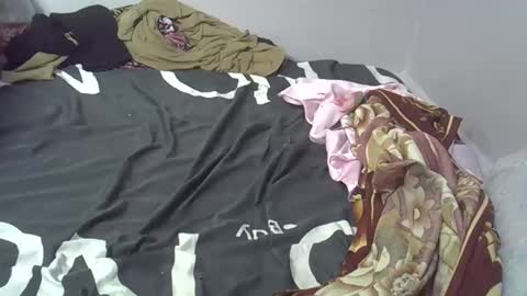 Snapshot of pretty_barbz chatting on March 3, 2:26 am pretty_barbz online show from March 3, 2:26 am