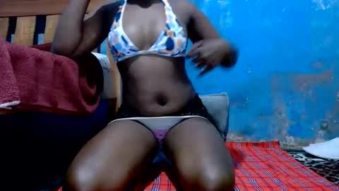 Snapshot of pretty_beiby26742079010 chatting on May 24, 5:34 am pretty beiby online show from May 24, 5:34 am
