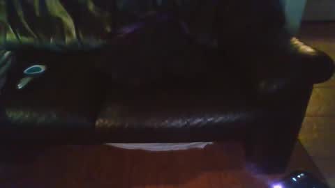 pretty_boy321 online show from May 10, 2:17 am