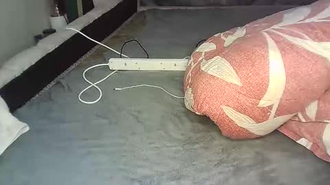 chichi online show from December 9, 3:40 am