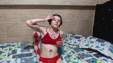 pretty_cristal22 online show from January 18, 2:03 am