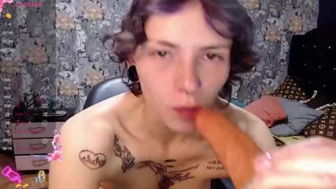 pretty_cristal22 online show from April 23, 11:51 pm