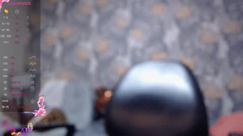 Snapshot of pretty_cristal22 chatting on May 7, 12:43 pm pretty_cristal22 online show from May 7, 12:43 pm