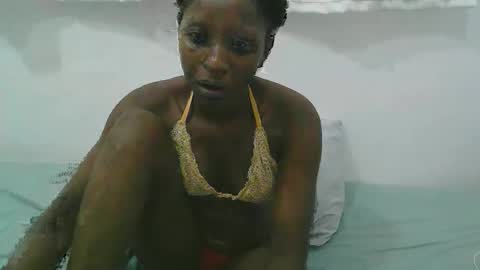 pretty online show from April 5, 12:13 pm