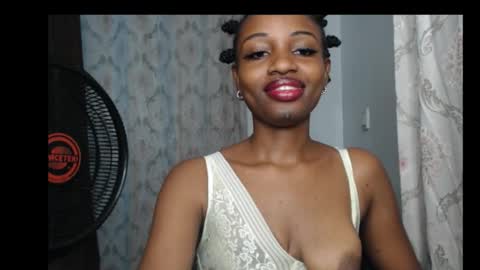 Pretty ebonygirl2 online show from February 24, 12:08 am