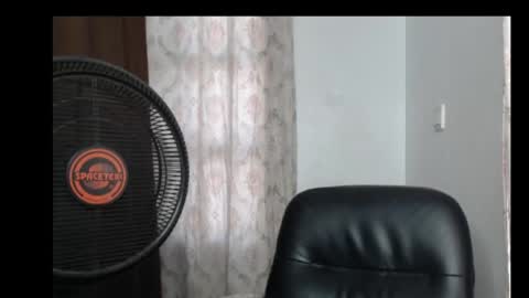 Pretty ebonygirl2 online show from March 6, 9:17 am