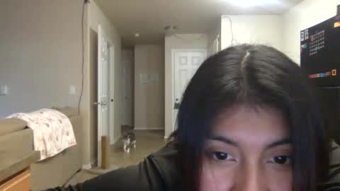 pretty_girl828687 online show from December 1, 11:54 pm