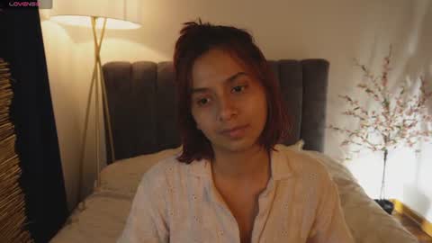 Snapshot of pretty_goddess chatting on June 28, 1:44 am pretty_goddess online show from June 28, 1:44 am