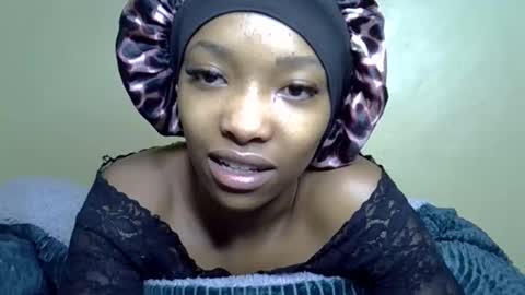 Snapshot of pretty_jazmine chatting on October 15, 3:50 am Jaz online show from October 15, 3:50 am