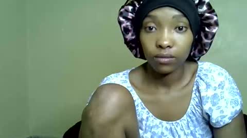 Snapshot of pretty_jazmine chatting on October 20, 7:47 pm Jaz online show from October 20, 7:47 pm