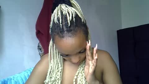 pretty jazminee online show from June 10, 7:07 am