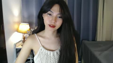 Kim online show from December 13, 1:55 pm