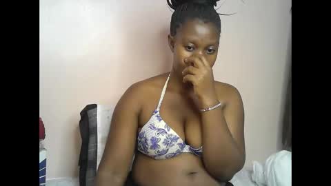 Snapshot of pretty_kylah chatting on May 12, 12:13 pm pretty_kylah online show from May 12, 12:13 pm
