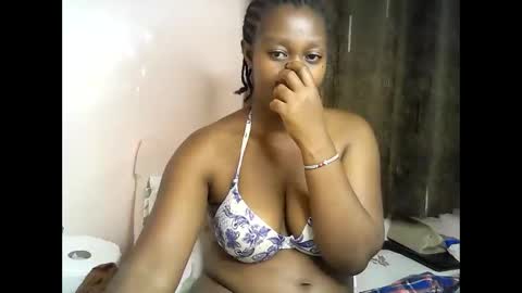 Snapshot of pretty_kylah chatting on June 7, 3:32 am pretty_kylah online show from June 7, 3:32 am