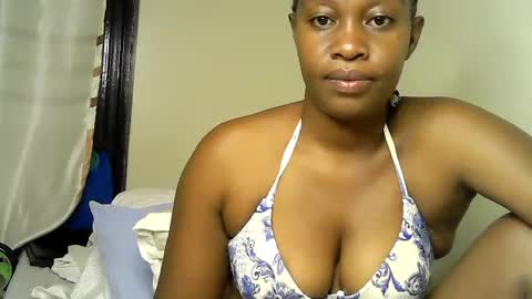 Snapshot of pretty_kylah chatting on June 23, 10:08 pm pretty_kylah online show from June 23, 10:08 pm