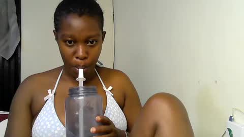 Snapshot of pretty_kylah chatting on July 6, 10:45 pm pretty_kylah online show from July 6, 10:45 pm