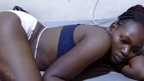 pretty_leila1 online show from April 23, 1:40 am