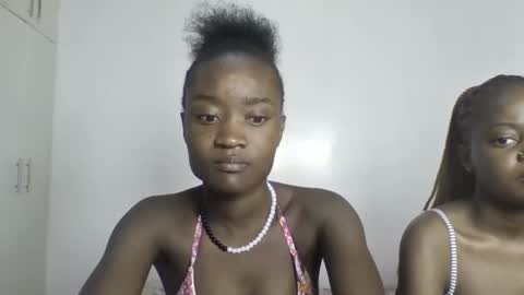 pretty luv1 online show from January 9, 7:55 am