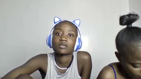 pretty luv1 online show from January 31, 7:11 pm