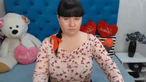 pretty_malika online show from February 15, 6:33 am