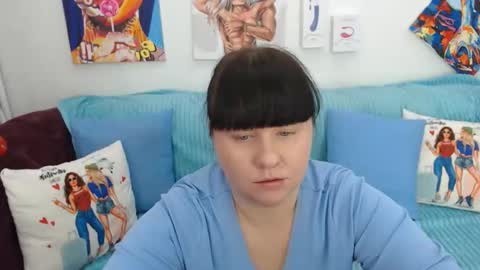 pretty_malika online show from April 25, 8:17 am