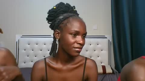 Snapshot of pretty_midnight_desire chatting on October 11, 8:18 pm Pretty online show from October 11, 8:18 pm