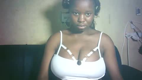 pretty_milan online show from February 6, 10:29 am