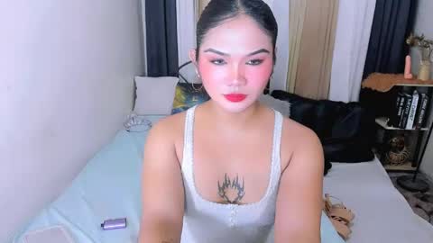 Snapshot of pretty_percy chatting on April 29, 6:39 am hi im percy online show from April 29, 6:39 am