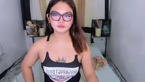 Snapshot of pretty_percy chatting on June 27, 2:34 pm hi im percy online show from June 27, 2:34 pm