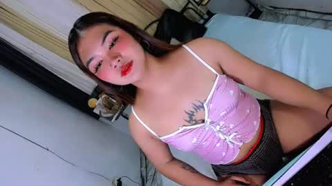 Snapshot of pretty_percy chatting on July 5, 4:03 pm hi im percy online show from July 5, 4:03 pm