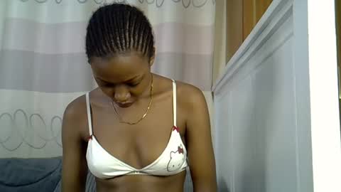 Snapshot of pretty_petite24 chatting on January 5, 1:47 pm pretty_petite24 online show from January 5, 1:47 pm