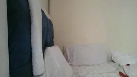 pretty_petite_ebony online show from March 21, 10:09 am