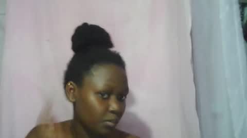 Snapshot of pretty_shanz chatting on November 15, 12:23 pm pretty_shanz online show from November 15, 12:23 pm