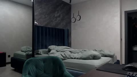 Justin online show from November 29, 4:48 am