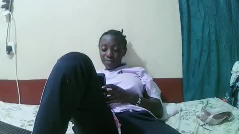 Snapshot of pretty_tiffany1 chatting on November 30, 9:30 pm pretty_tiffany1 online show from November 30, 9:30 pm