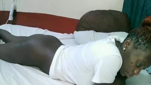 pretty_tiffany1 online show from April 19, 8:02 am